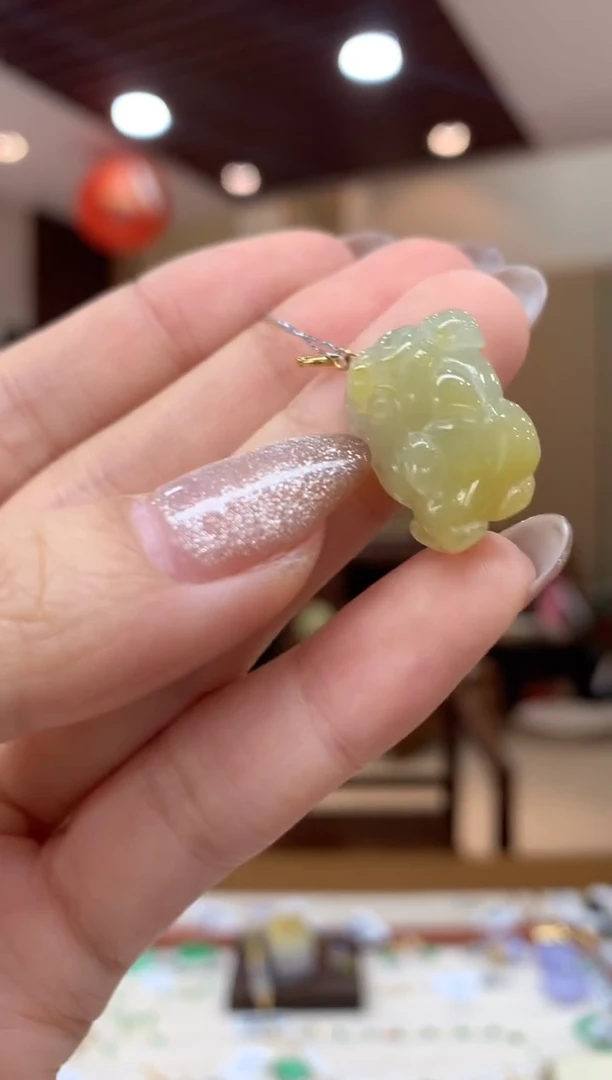 吊坠(不含链)18K金镶嵌翡翠貔貅