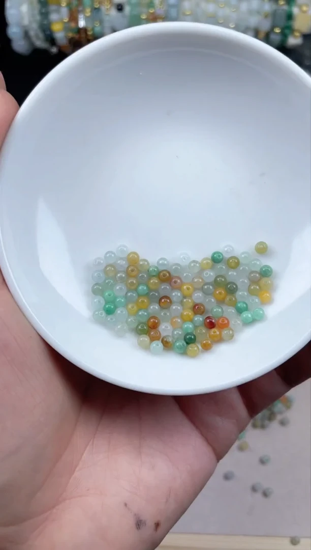 【闪购商品】翡翠颈饰未镶嵌翡翠小米珠102颗378