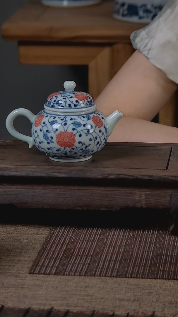 折葵非器手工手绘缠枝莲壶