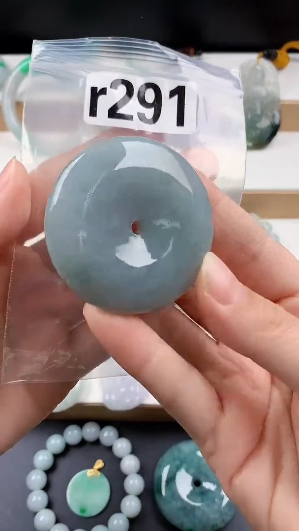 颈饰未镶嵌翡翠天然翡翠吊坠挂件