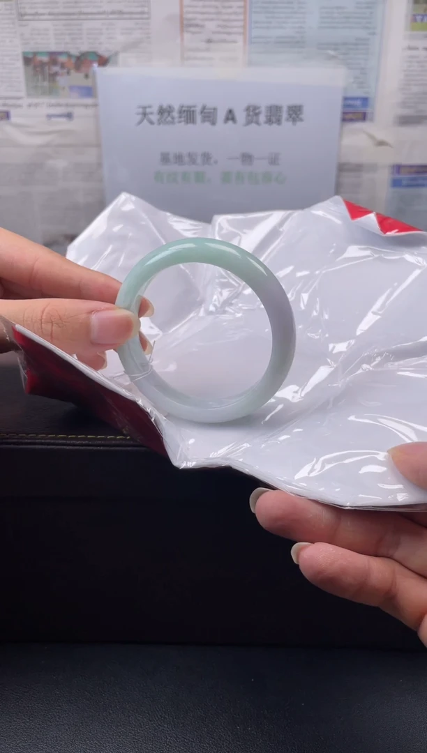 未镶嵌手镯翡翠51