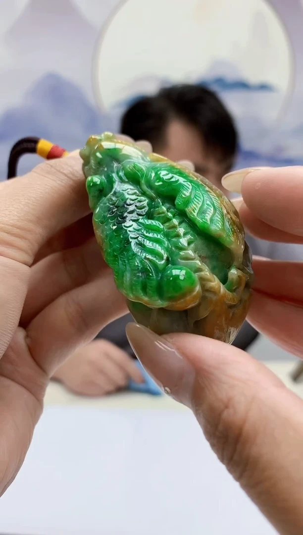 定制翡翠未镶嵌5060MM-毛货挂件200