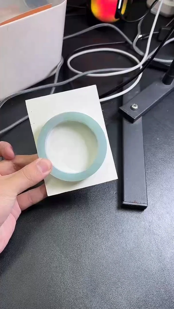 未镶嵌手镯定制翡翠春**开定制