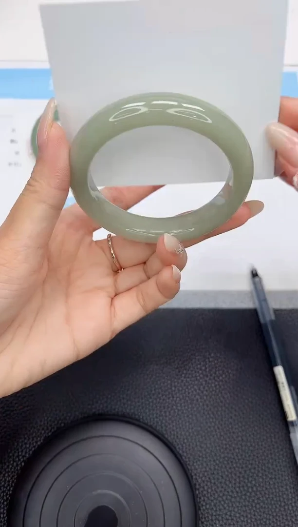 石英质玉手镯未镶嵌333-56.5