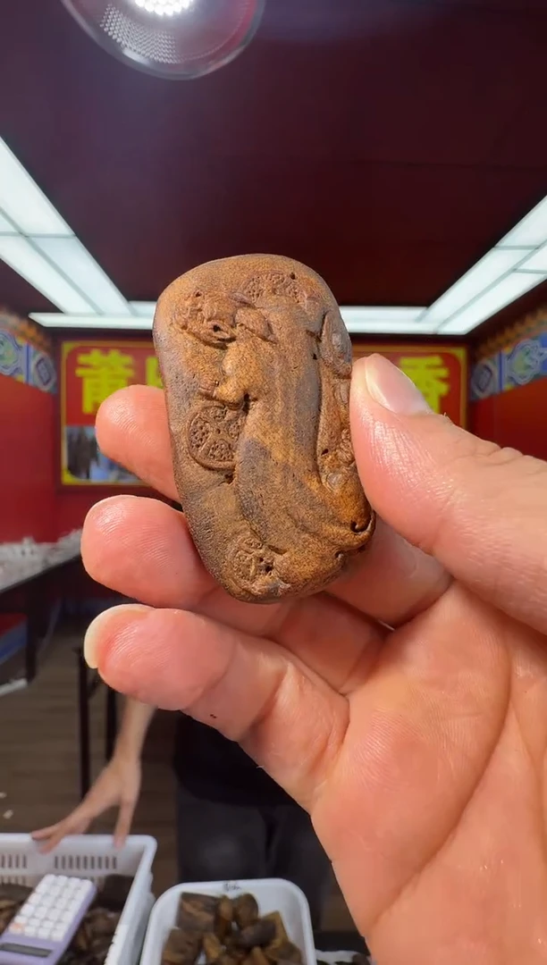 沉香吊坠e120越南多样性发一