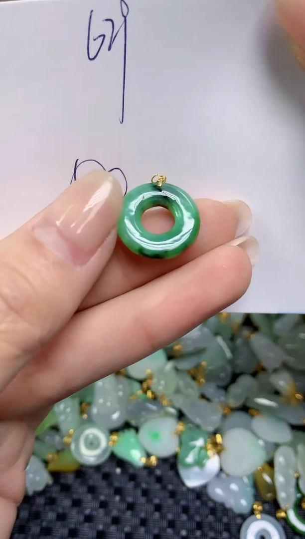 【闪购商品】翡翠颈饰18K金镶嵌天然缅甸A货翡翠