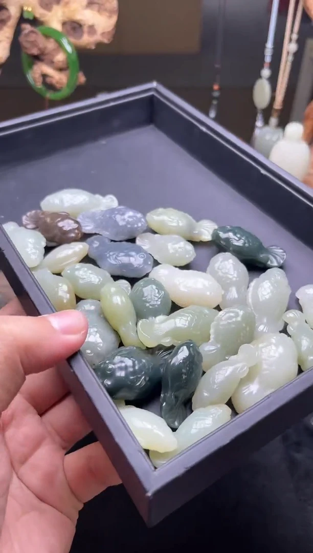 【闪购商品】和田玉吊坠未镶嵌新疆料 鱼 多样性发一