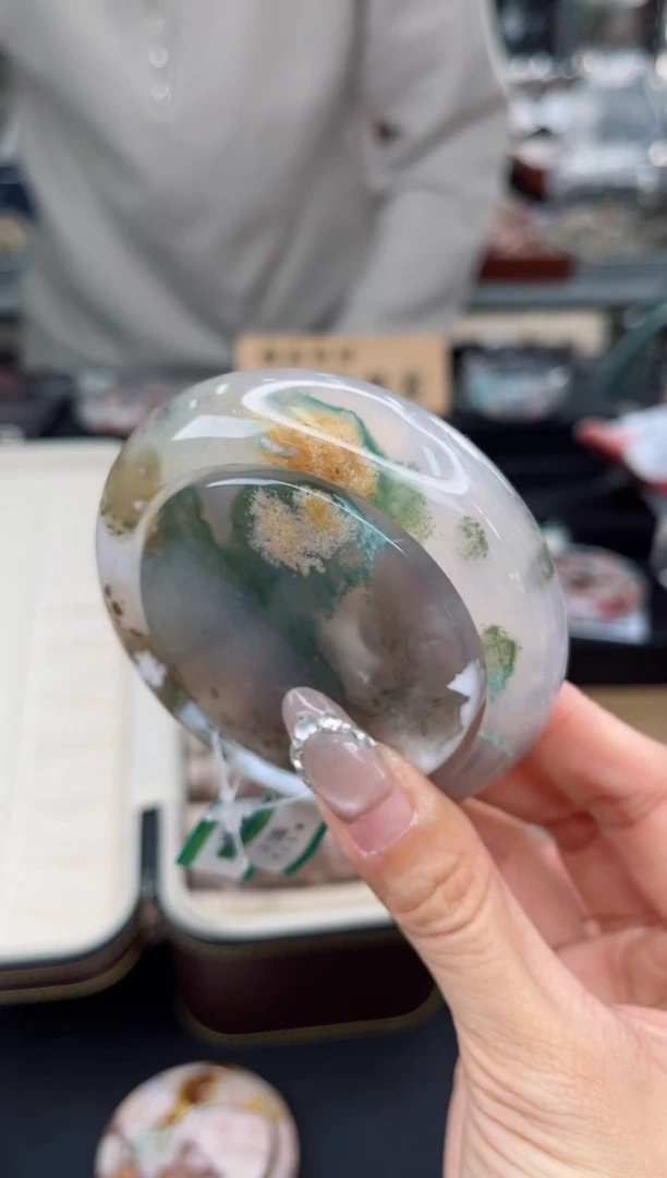 【闪购商品】石英质玉手镯未镶嵌61圈口（赠送镯心）6504028