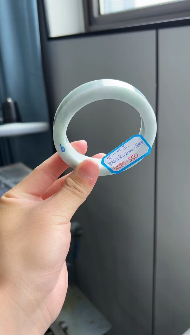 定制翡翠手镯未镶嵌手镯