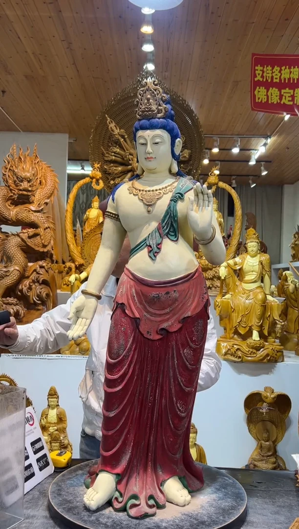 香樟木仿古彩绘款自在观音