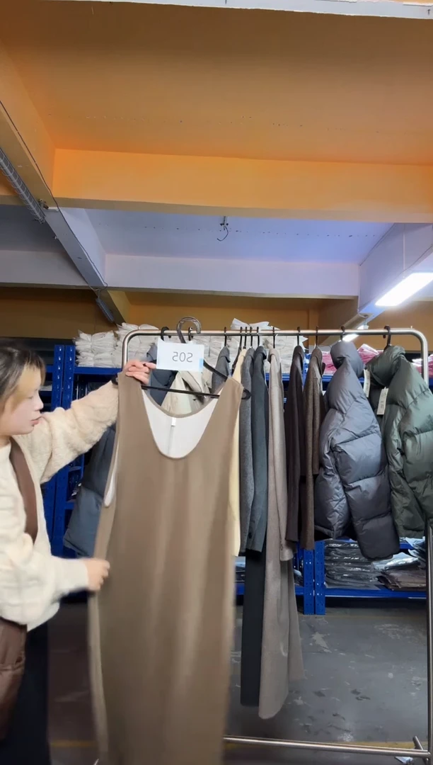 S05卡其连衣裙均码