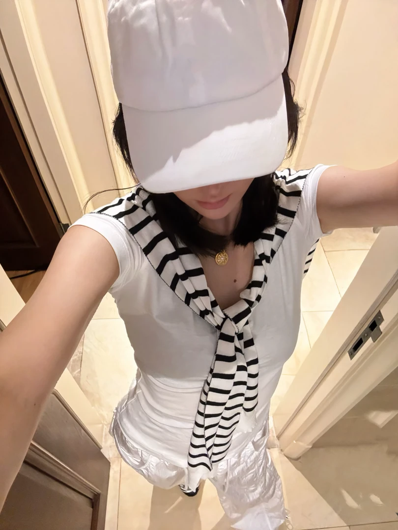 小马刺绣原单品质时尚百搭鸭舌帽-陈