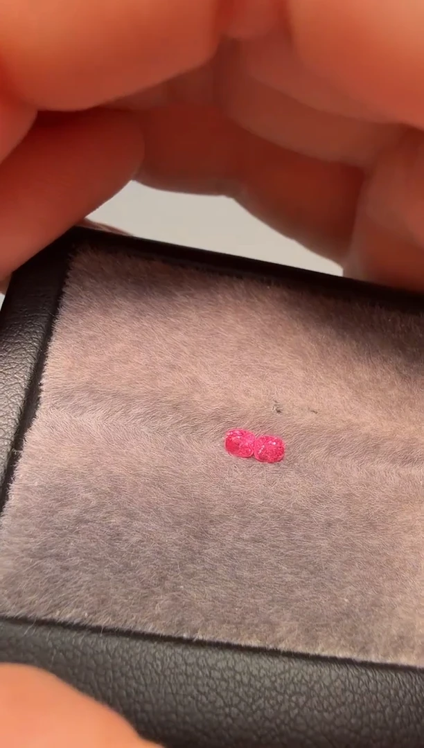 裸石尖晶石热粉0.33ct-A754-2p