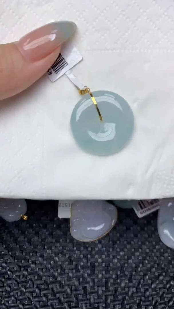 翡翠18K金镶嵌颈饰天然翡翠a货