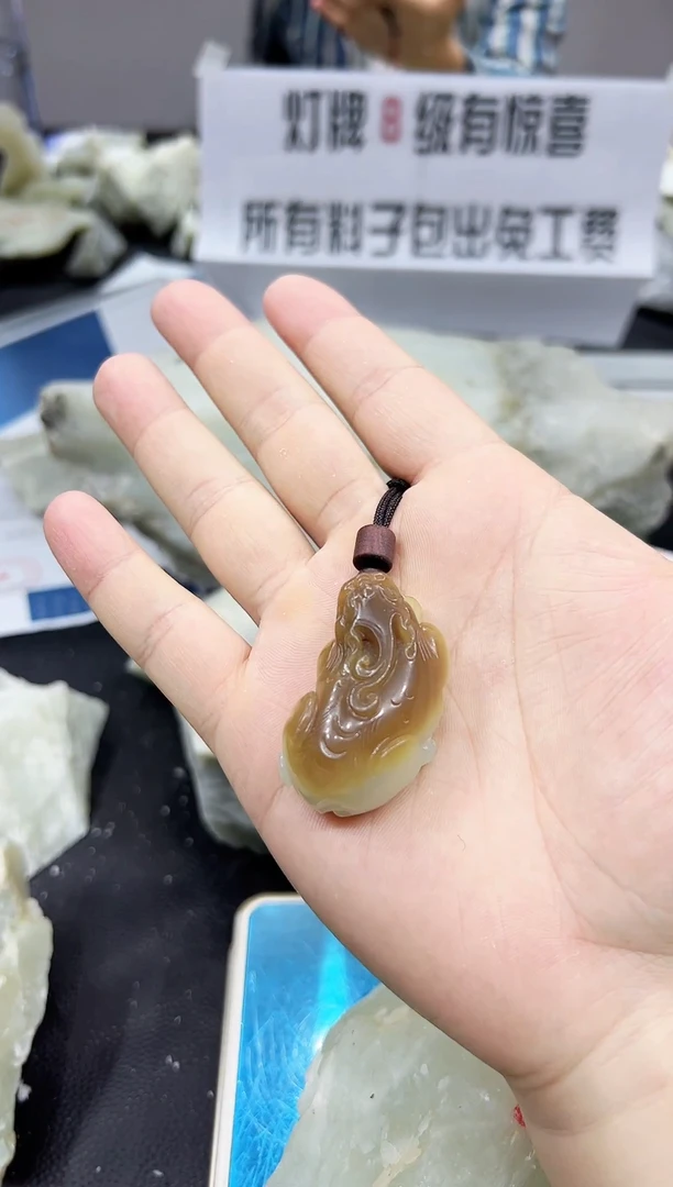 吊坠(赠链)未镶嵌和田玉新疆和田玉貔貅