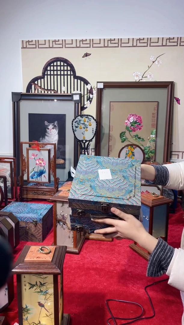 织绣精品苏绣手工刺绣，摆件2，4个，刘白专拍