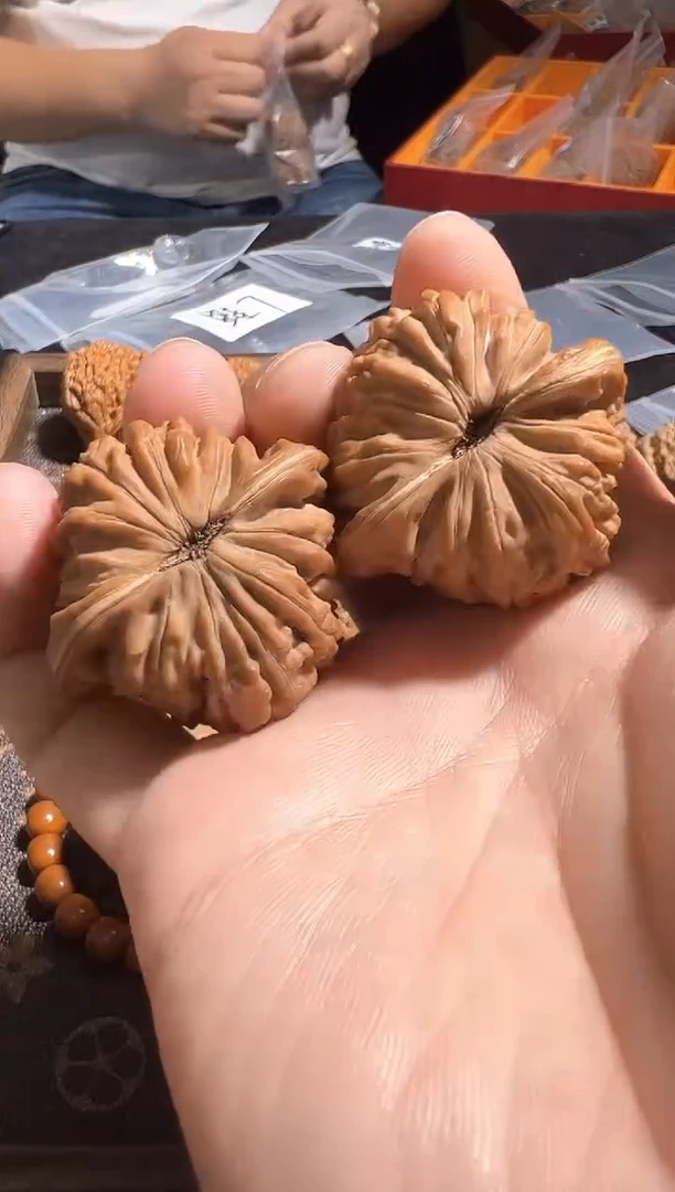把件核桃十*42/41.9尺汉高楼