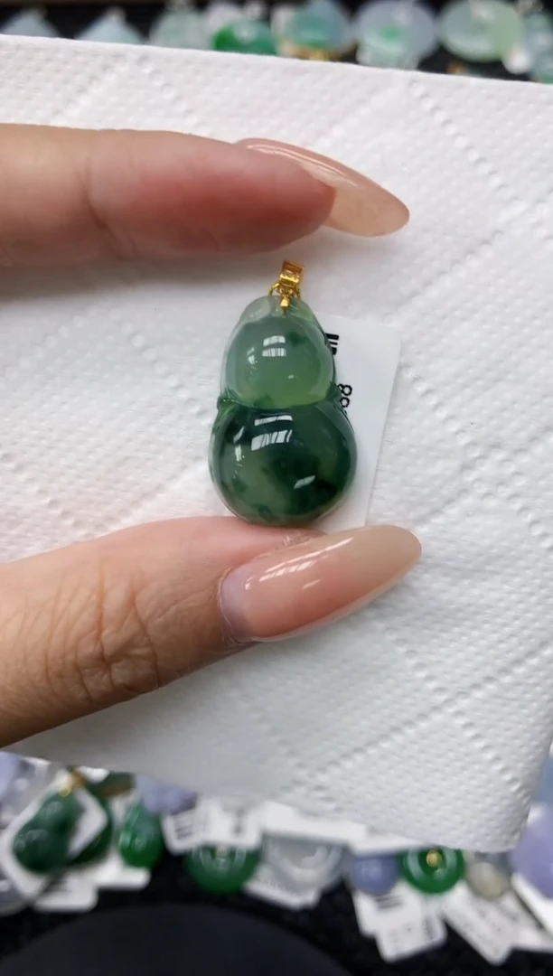 颈饰18K金镶嵌翡翠11111111111