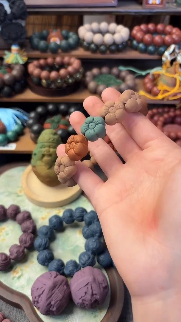 泥塑小花花多宝手串一条