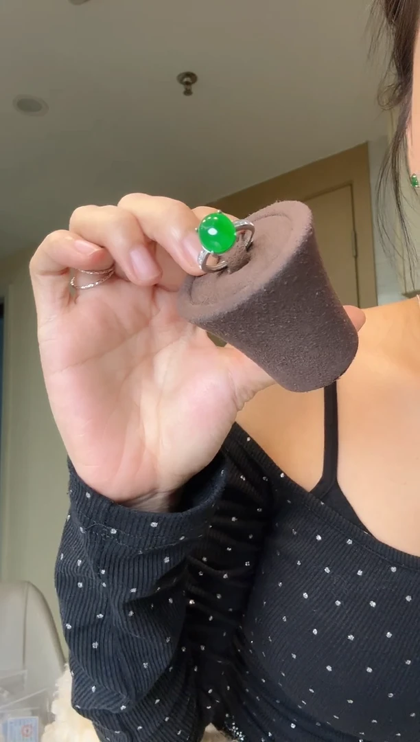 【闪购商品】翡翠戒指银S925镶嵌天然翡翠戒指