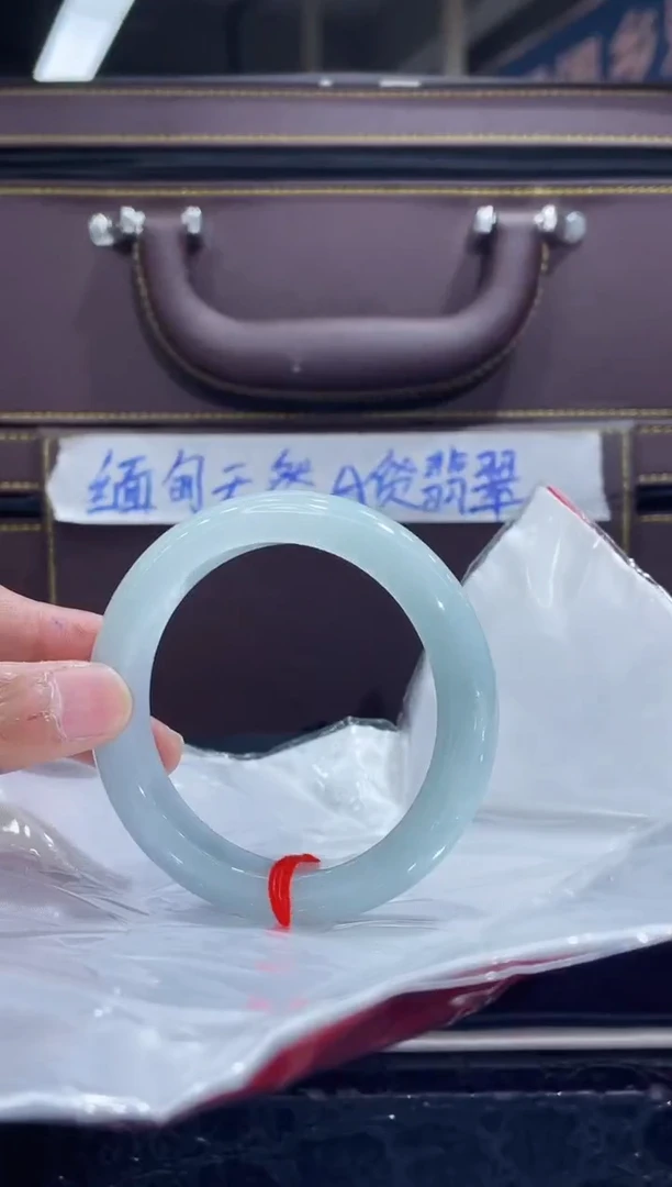 未镶嵌手镯翡翠6