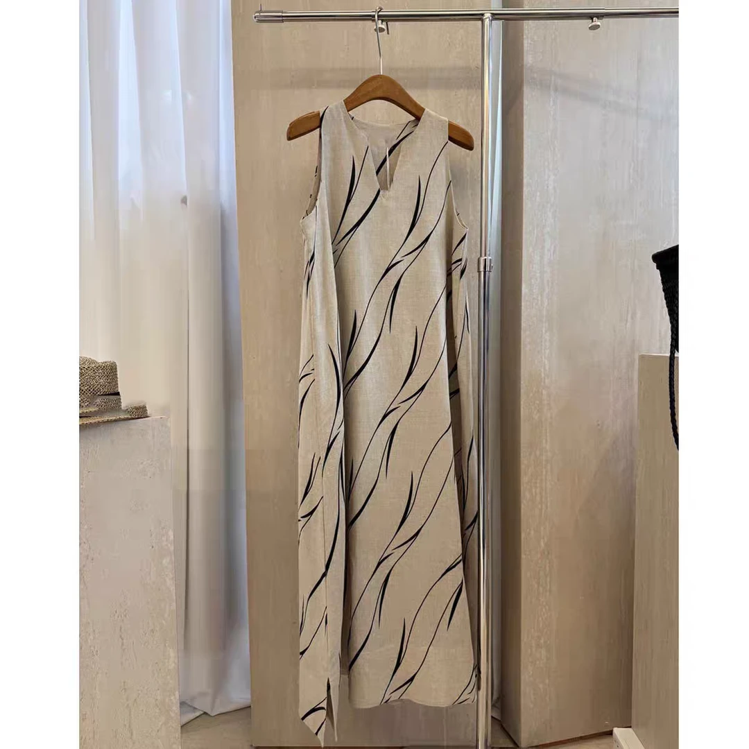 2025线条个性高级大牌背心连衣裙8853-1