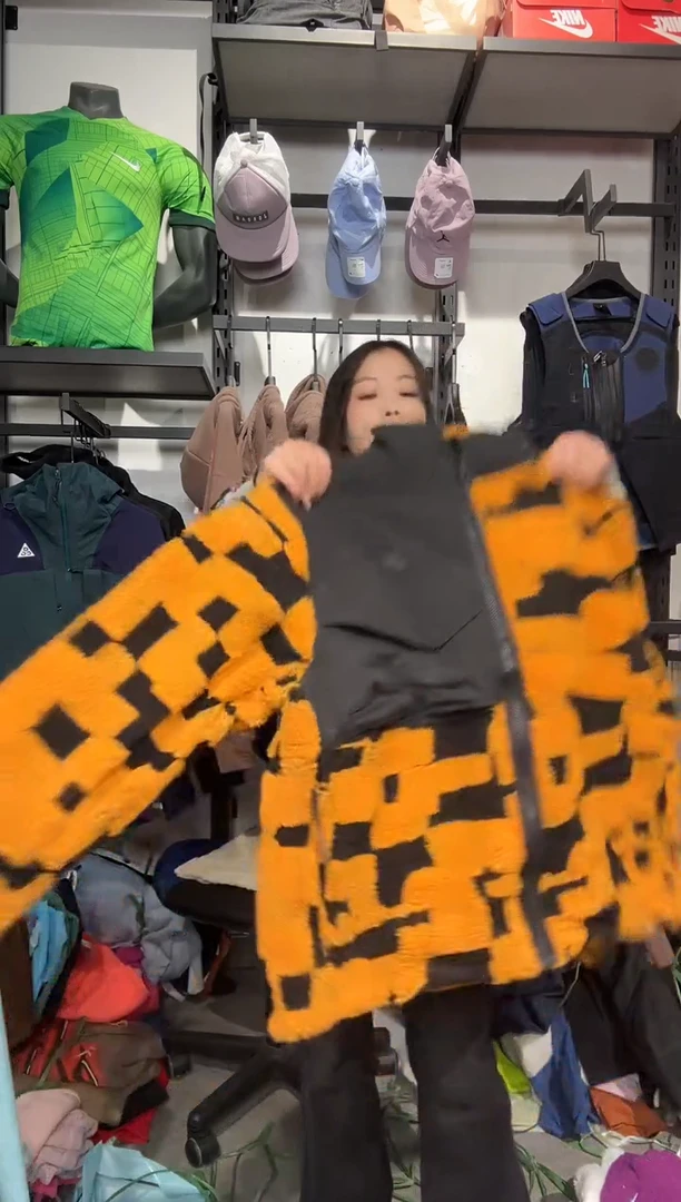 1578编码 瑕疵款直播间过款为准 尺码  185