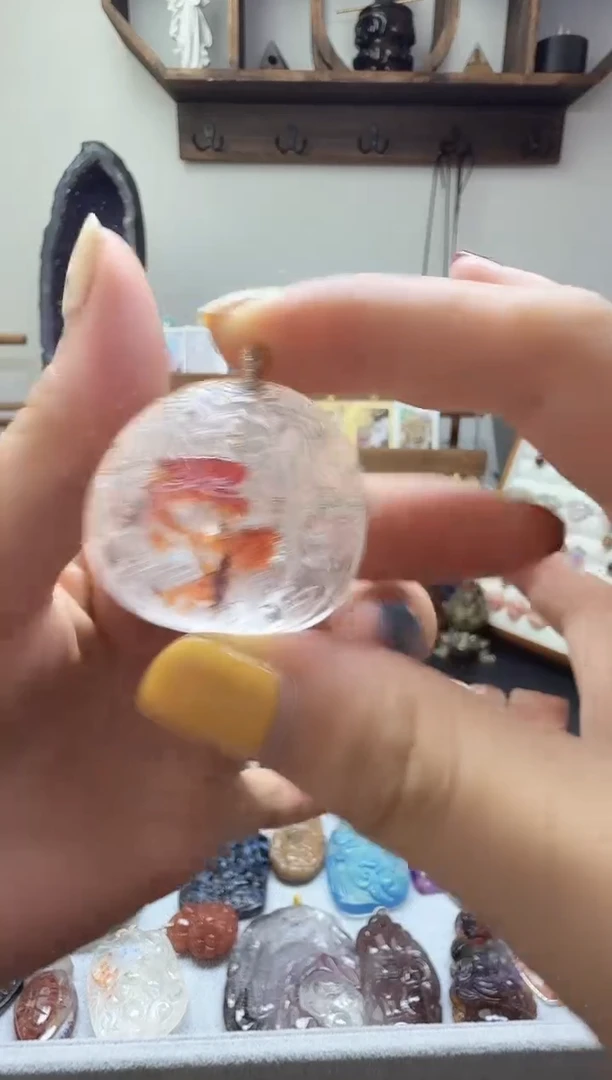 未镶嵌颈饰水晶锦**体水晶吊坠