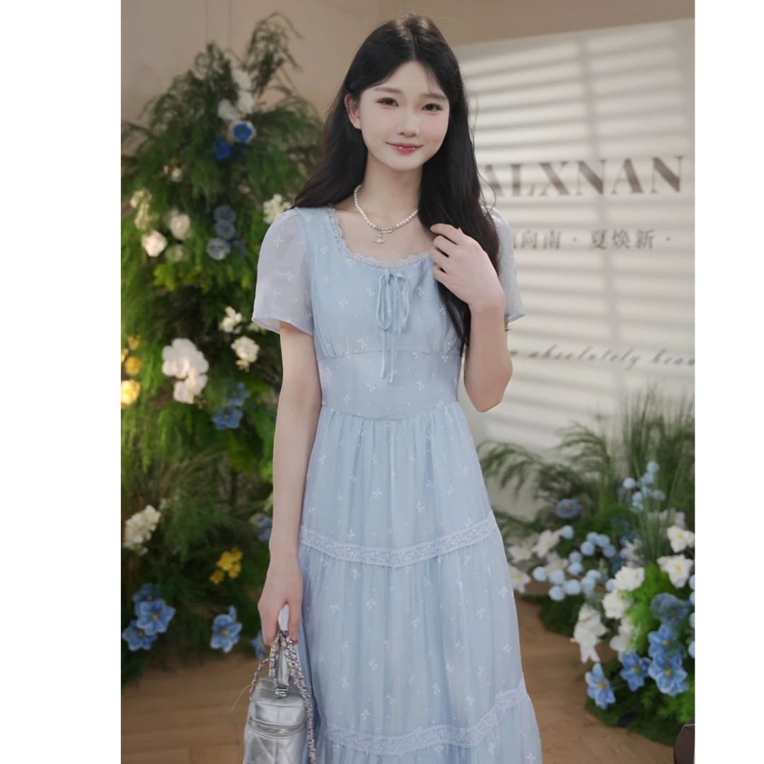 鹿向南「续写童话」法式气质女夏季新款浅蓝色蝴蝶结收腰连衣裙