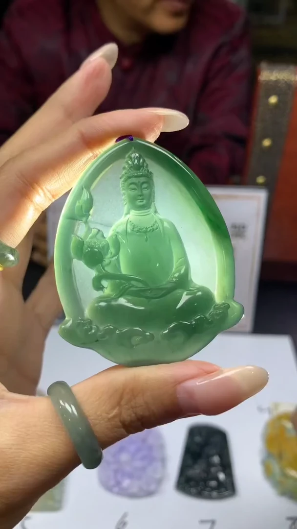 【闪购商品】定制翡翠未镶嵌不退不换随机发CMH1件-A