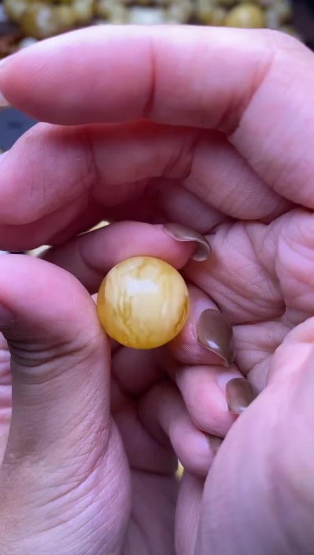 【闪购商品】琥珀裸石未镶嵌 大小姐珠宝严选84