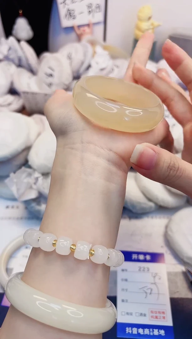 【闪购商品】石英质玉手镯未镶嵌223-财气镯-圈口52