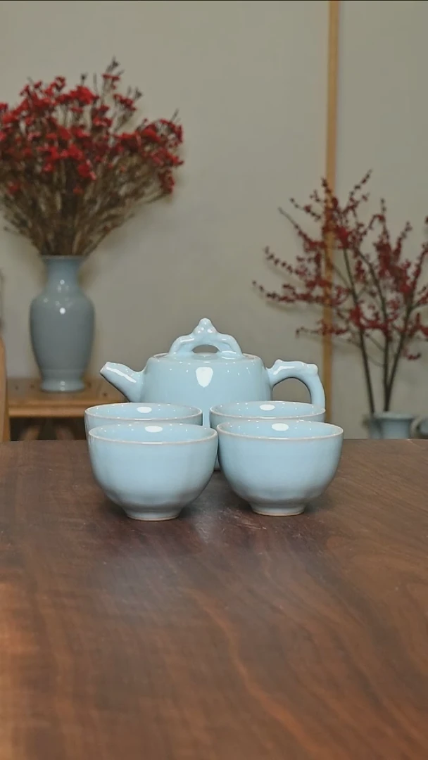 【闪购商品】其他天青釉朱家汝窑款龙腾壶一壶四杯礼盒装