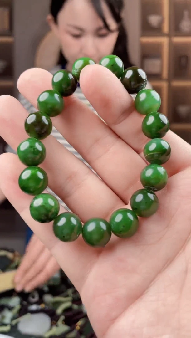 颈饰未镶嵌和田玉拍一发一，多样性发货