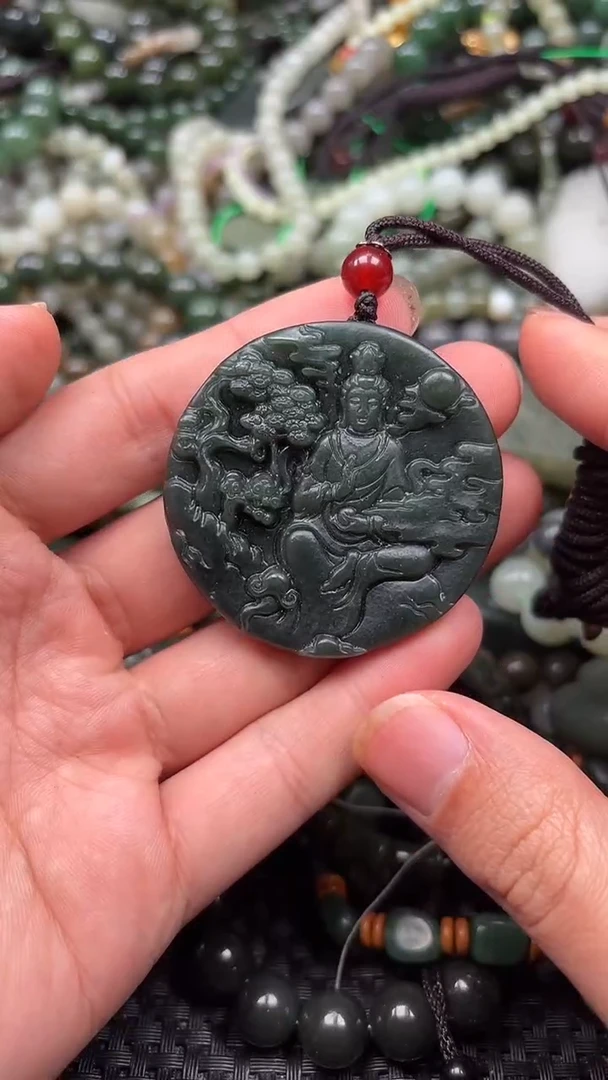 颈饰未镶嵌和田玉1