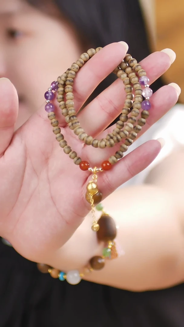 水晶手串未镶嵌（文莱奇楠0.5项链+葫芦吊坠）