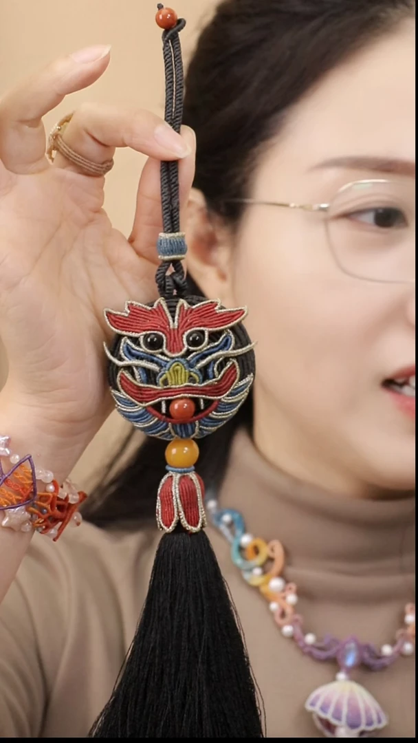 特惠《龙》香囊挂件材料包（整卷线）+教程