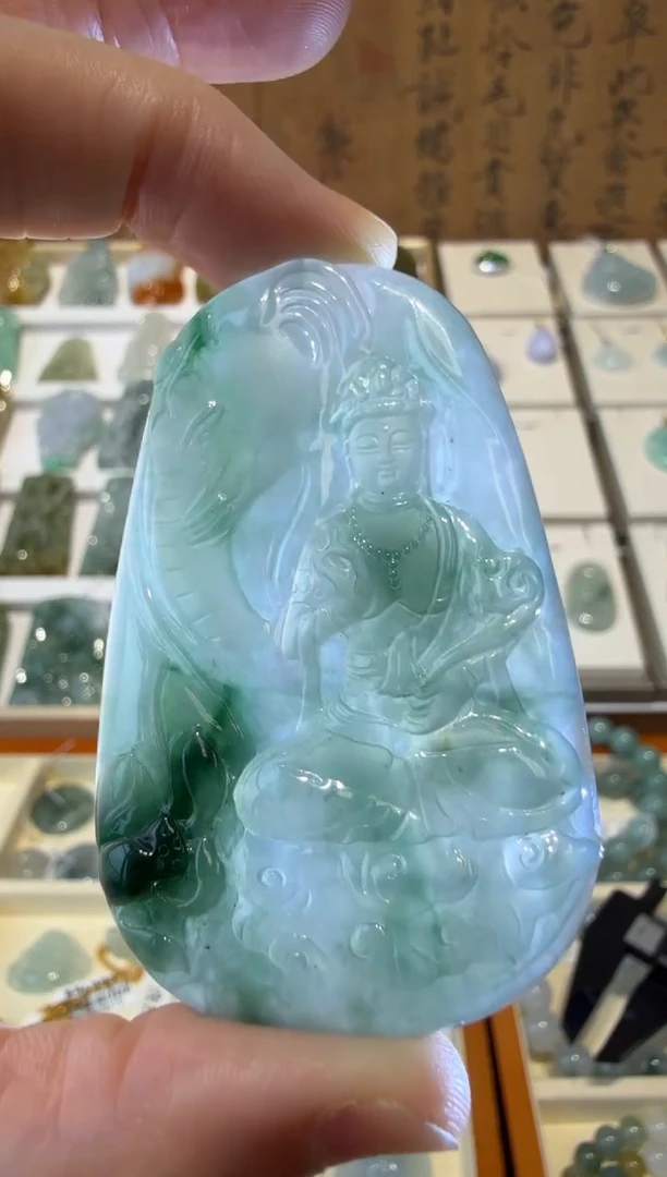 翡翠挂件未镶嵌A货翡翠多样性孤品