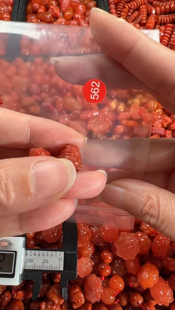 【闪购商品】南红玛瑙颈饰未镶嵌1