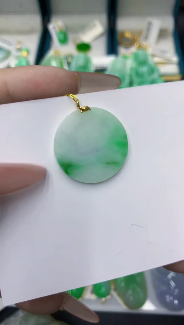 颈饰18K金镶嵌翡翠11111