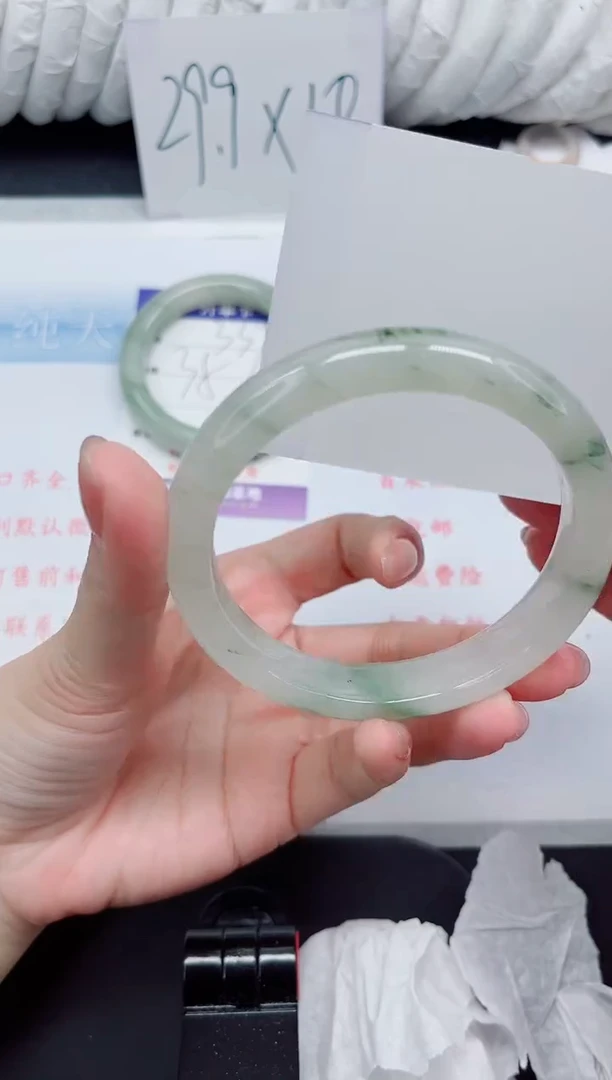 【闪购商品】石英质玉手镯未镶嵌338#62.2