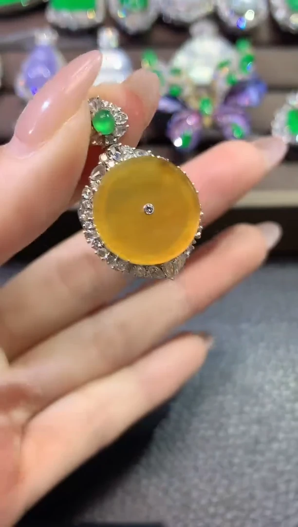翡翠18K金镶嵌吊坠(不含链)C55翡翠