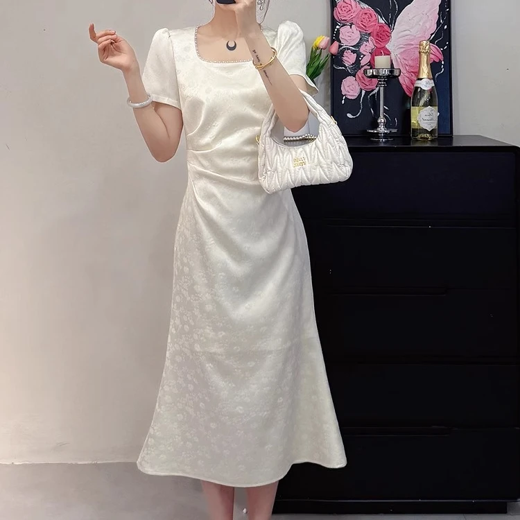 霍文萨列2025夏季新款方领钉珠褶皱收腰包臀鱼尾裙复古泡泡袖