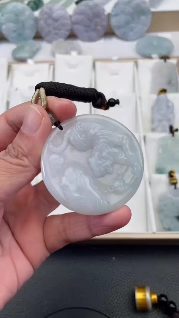 颈饰未镶嵌翡翠天然缅甸翡翠A货420