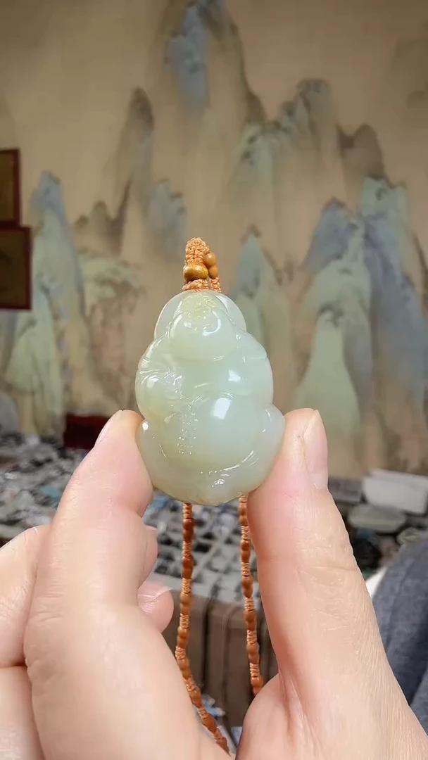 颈饰未镶嵌和田玉.