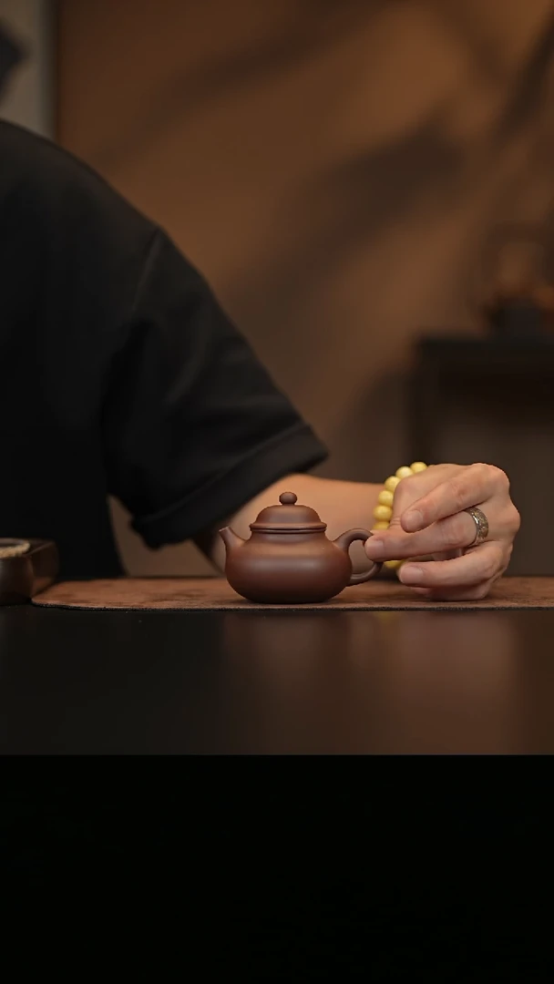 允禾斋  紫砂壶  容天  紫泥