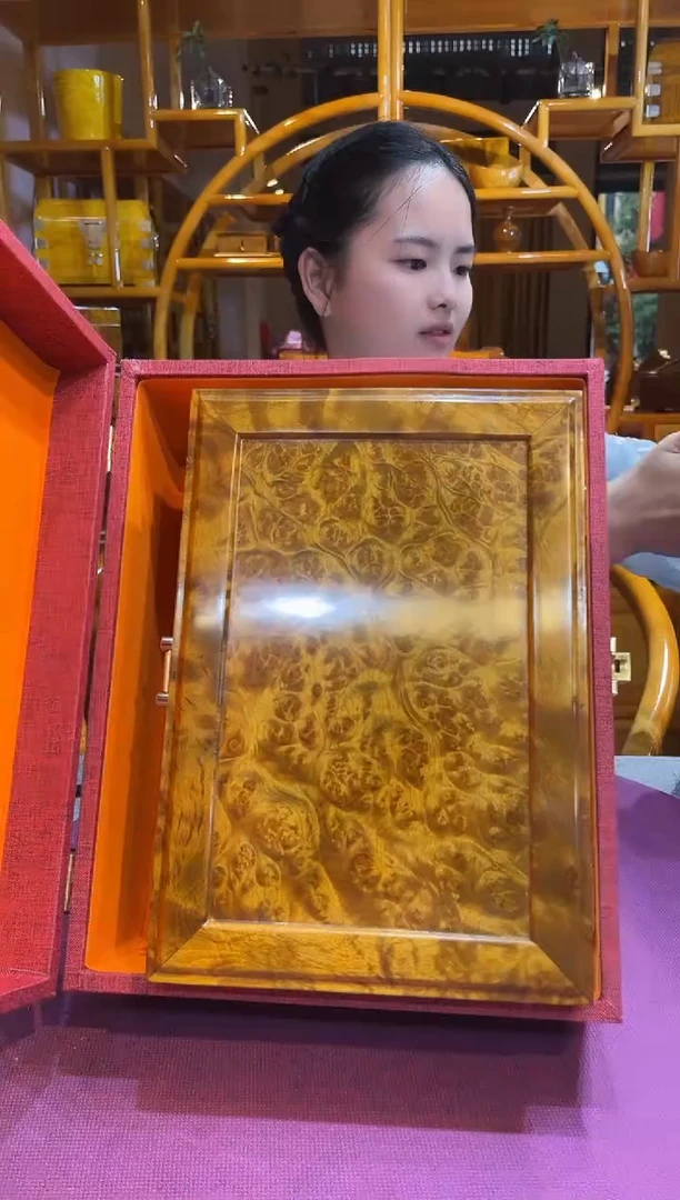 黄金色留疤云锦首饰盒25公分