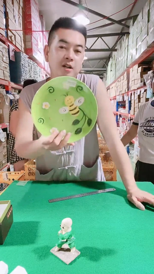 瓷片碗碟好物一件不留@@1