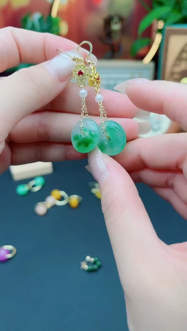 石英质玉（非洲翠）银S925镶嵌耳饰306000