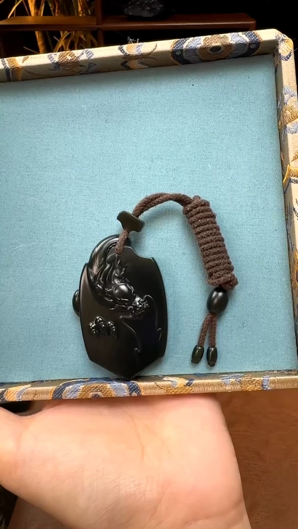 颈饰未镶嵌和田玉新疆和田玉塔青龙牌